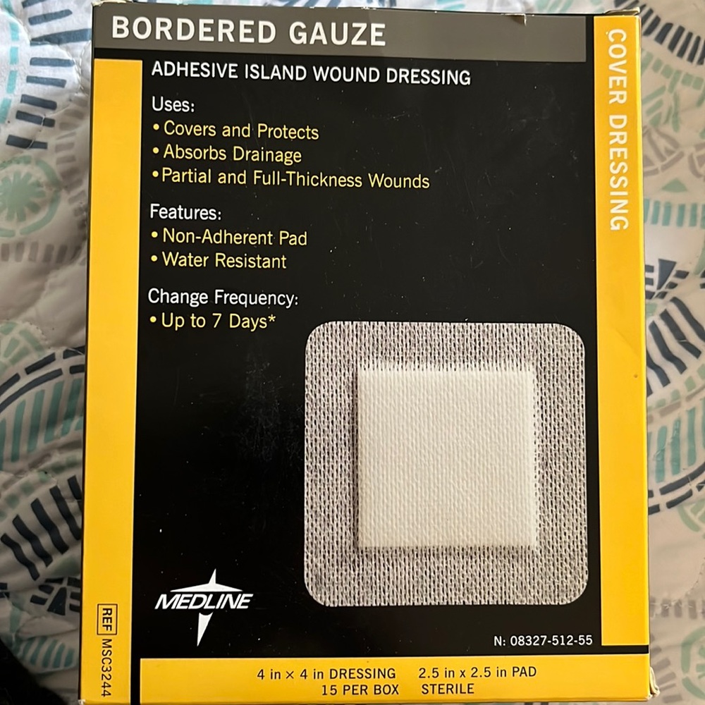 ADHESIVE ISLAND WOUND DRESSING